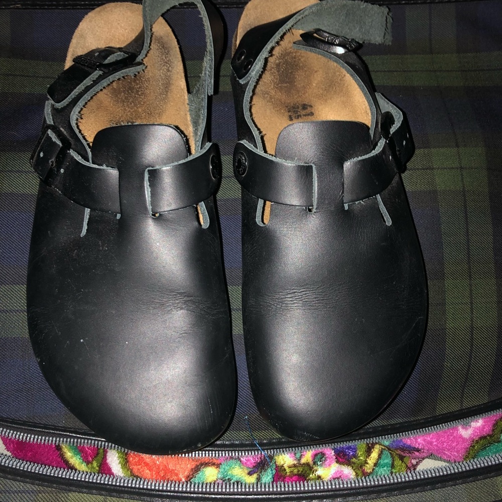Black Leather Birkenstock’s Tokio